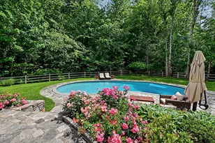 38 Byfield Ln, Greenwich, CT 06830 - Photo 4