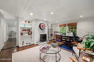 38 Byfield Ln, Greenwich, CT 06830 - Photo 12