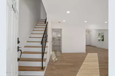 37 Edgewood Avenue #B, Greenwich, CT 06830 - Photo 2