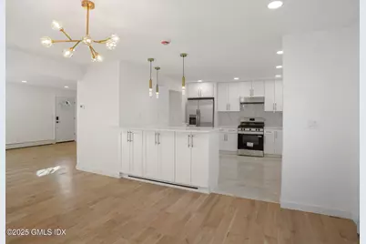 37 Edgewood Avenue #B, Greenwich, CT 06830 - Photo 4
