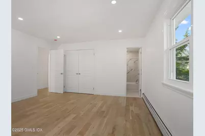 37 Edgewood Avenue #B, Greenwich, CT 06830 - Photo 10