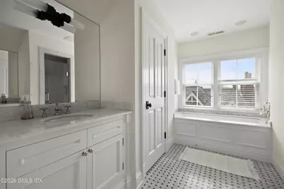 178 Milbank Avenue #2, Greenwich, CT 06830 - Photo 18