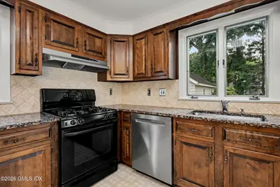 31 Hassake Road, Old Greenwich, CT 06870 - Photo 6