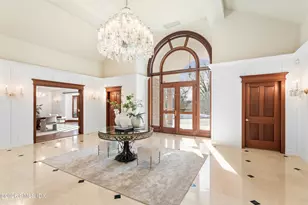 386 North Street, Greenwich, CT 06830 - Photo 2