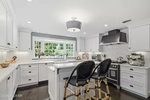128 Weaver St, Greenwich, CT 06831 - Photo 8