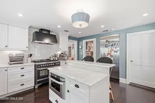 128 Weaver St, Greenwich, CT 06831 - Photo 10