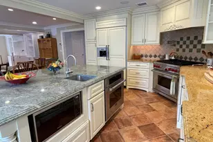 34 Suburban Ave, Greenwich, CT 06807 - Photo 6