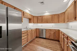 124 Mason St, Greenwich, CT 06830 - Photo 10