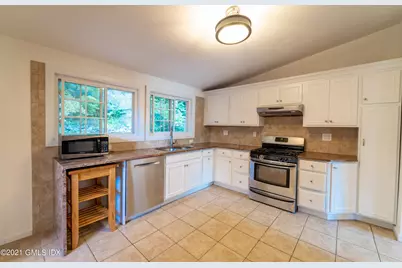 37 Amherst Road, Greenwich, CT 06878 - Photo 6