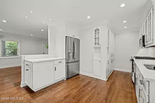 124 Shore Rd, Old Greenwich, CT 06870 - Photo 10
