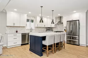 25 Westview Pl, Greenwich, CT 06878 - Photo 1