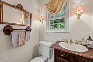 33 Center Dr, Old Greenwich, CT 06870 - Photo 18