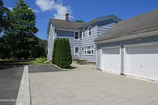 125 Bowman Dr, Greenwich, CT 06831 - Photo 2