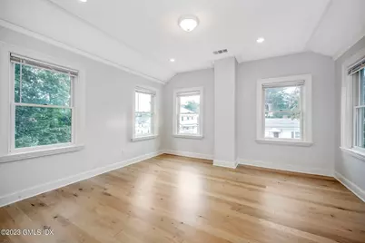 10 Thornhill Road, Greenwich, CT 06878 - Photo 16