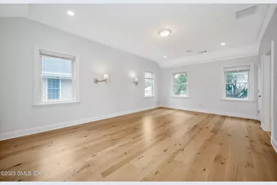 10 Thornhill Road, Greenwich, CT 06878 - Photo 12