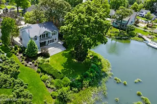 5 Grimes Rd, Old Greenwich, CT 06870 - Photo 1