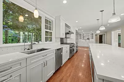 94 Londonderry Drive, Greenwich, CT 06830 - Photo 22