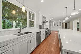 94 Londonderry Dr, Greenwich, CT 06830 - Photo 22