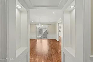 94 Londonderry Dr, Greenwich, CT 06830 - Photo 10