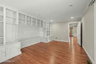 94 Londonderry Dr, Greenwich, CT 06830 - Photo 32