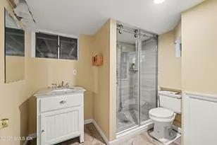 94 Londonderry Dr, Greenwich, CT 06830 - Photo 68