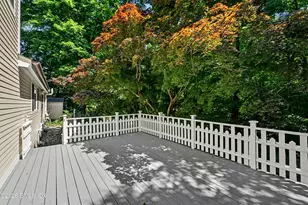 94 Londonderry Dr, Greenwich, CT 06830 - Photo 84