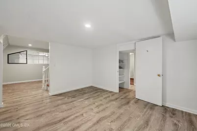 94 Londonderry Drive, Greenwich, CT 06830 - Photo 66
