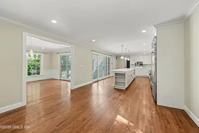 94 Londonderry Drive, Greenwich, CT 06830 - Photo 16