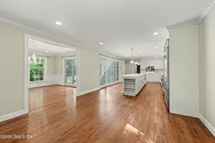 94 Londonderry Dr, Greenwich, CT 06830 - Photo 16