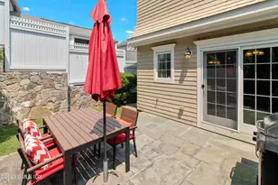 288 Davis Ave, Greenwich, CT 06830 - Photo 4