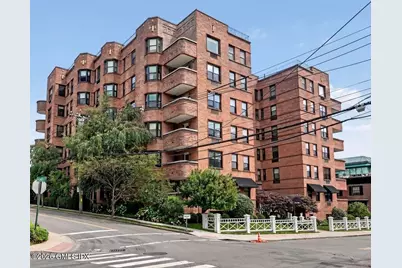25 W Elm Street #51, Greenwich, CT 06830 - Photo 20