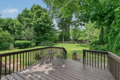 4 Hassake Road, Old Greenwich, CT 06870 - Photo 18
