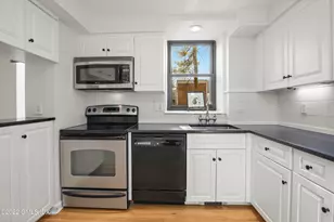 15 Lafayette Ct, Greenwich, CT 06830 - Photo 8