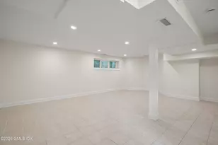 25 Decatur St, Greenwich, CT 06807 - Photo 30