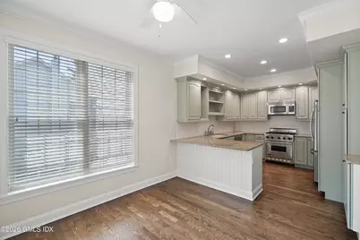 25 Decatur Street #B, Greenwich, CT 06807 - Photo 12