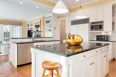 174 Round Hill Road, Greenwich, CT 06831 - Photo 10