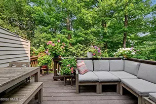 40 Ettl Ln, Greenwich, CT 06831 - Photo 22