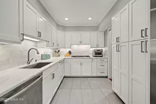 40 Ettl Ln, Greenwich, CT 06831 - Photo 6