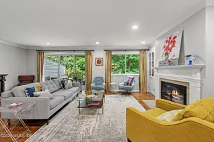40 Ettl Ln, Greenwich, CT 06831 - Photo 10
