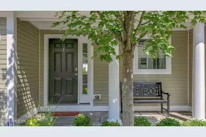 32 Cliff Avenue #1, Greenwich, CT 06830 - Photo 2