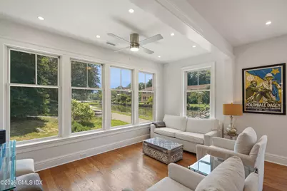 31 Meadow Wood Drive, Greenwich, CT 06830 - Photo 12