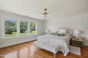 31 Meadow Wood Dr, Greenwich, CT 06830 - Photo 16