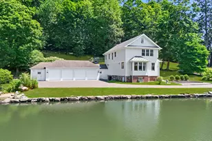 31 Meadow Wood Dr, Greenwich, CT 06830 - Photo 30