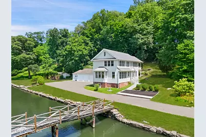 31 Meadow Wood Drive, Greenwich, CT 06830 - Photo 4