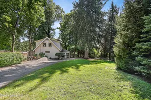 14 Grove Ln, Greenwich, CT 06831 - Photo 36
