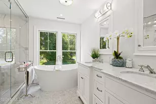 31 Meadow Wood Dr, Greenwich, CT 06830 - Photo 18