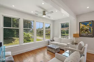 31 Meadow Wood Dr, Greenwich, CT 06830 - Photo 12