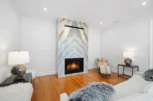 31 Meadow Wood Dr, Greenwich, CT 06830 - Photo 6