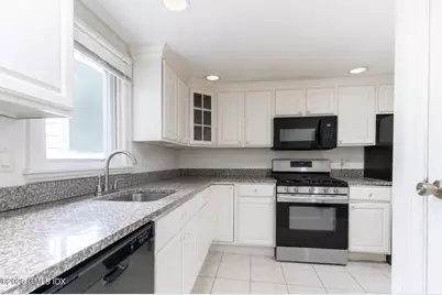 18 Sherman Avenue, Greenwich, CT 06830 - Photo 4