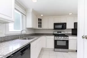 18 Sherman Ave, Greenwich, CT 06830 - Photo 4